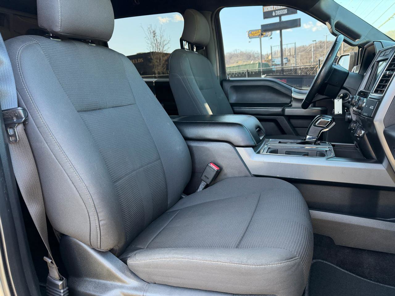 Used 2016 Ford F150 XLT w/ Equipment Group 302A Luxury image 28