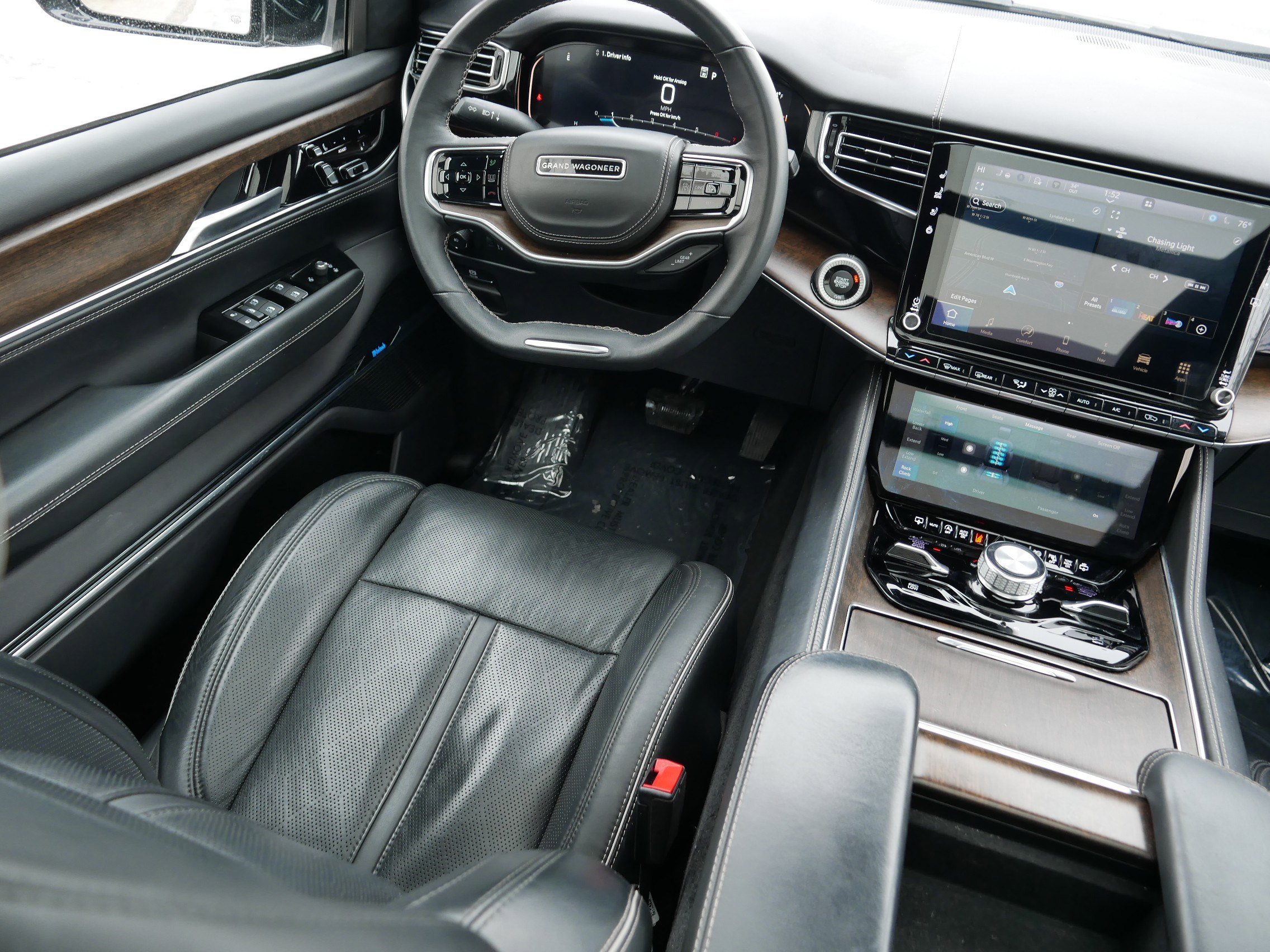 Used 2023 Jeep Grand Wagoneer Series II image 9