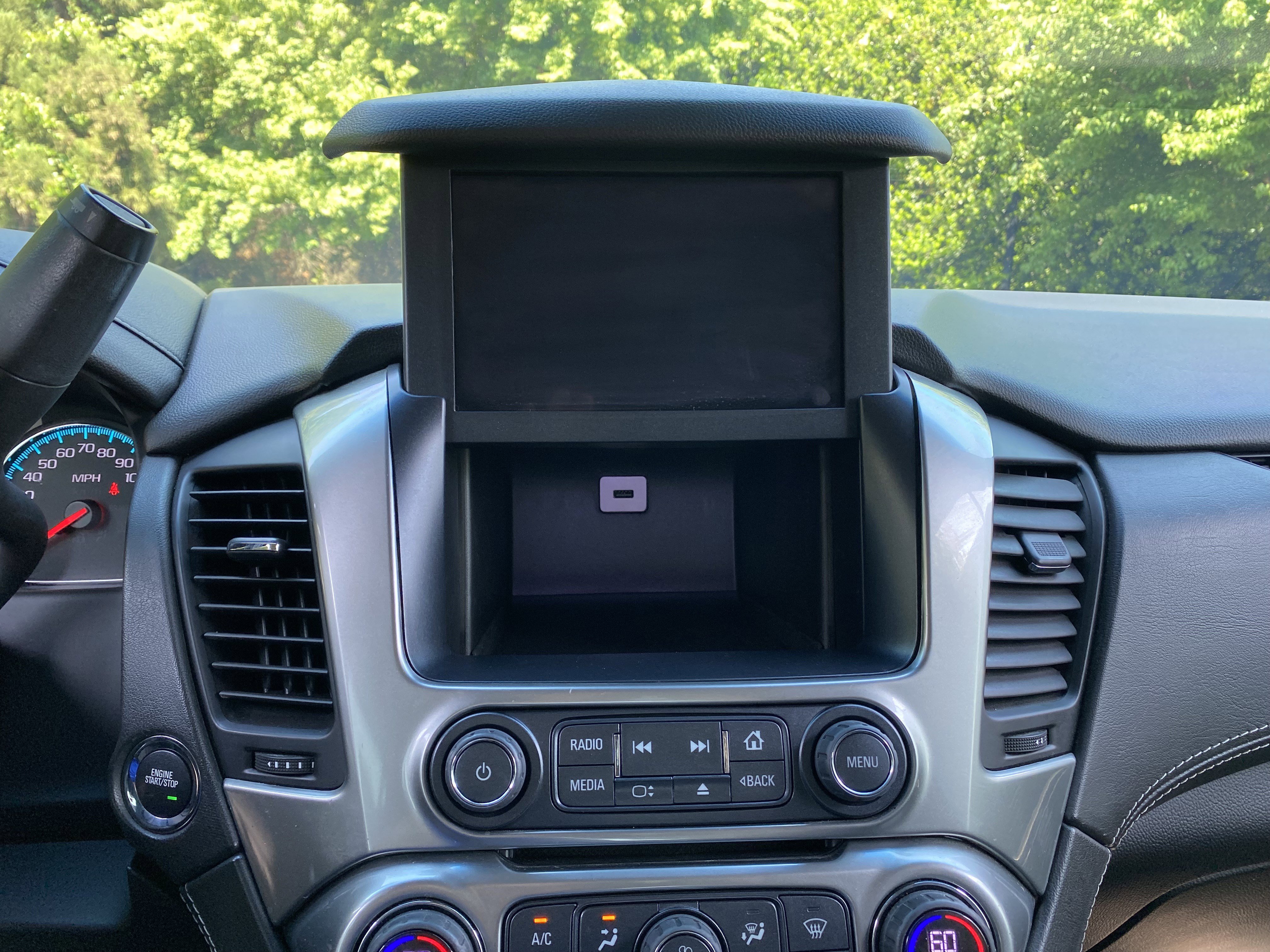 Used 2018 Chevrolet Tahoe Premier AWD/4WD image 30