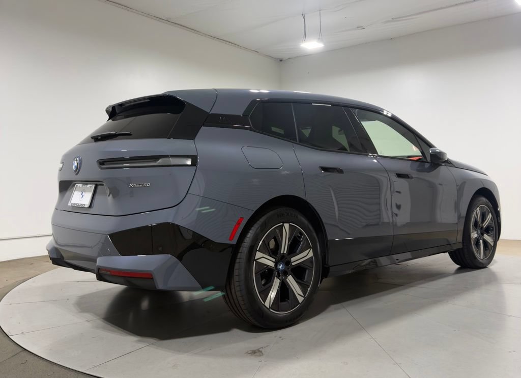 Used 2024 BMW iX xDrive50 w/ Sport Package AWD/4WD image 2