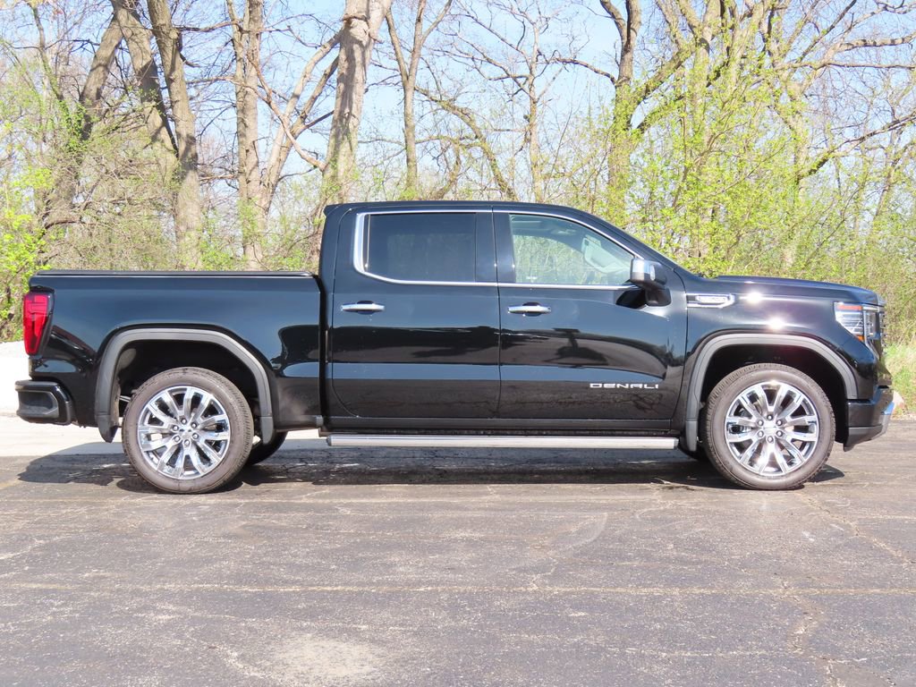 Certified 2025 GMC Sierra 1500 Denali w/ Denali Reserve Package AWD/4WD image 2