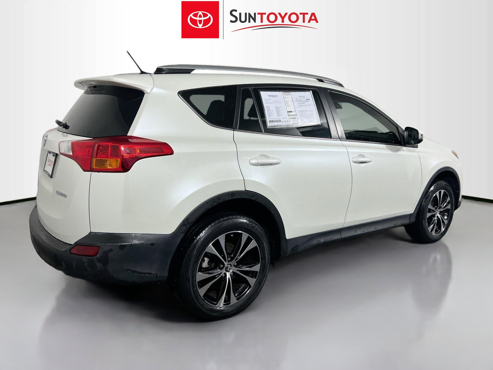 Used 2015 Toyota RAV4 Limited w/ Technology Package image 4