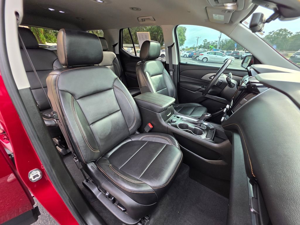 Used 2019 Chevrolet Traverse RS image 14
