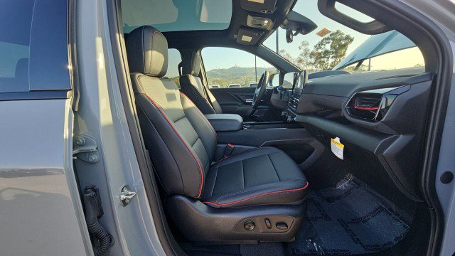 Used 2025 Chevrolet Silverado EV RST image 28