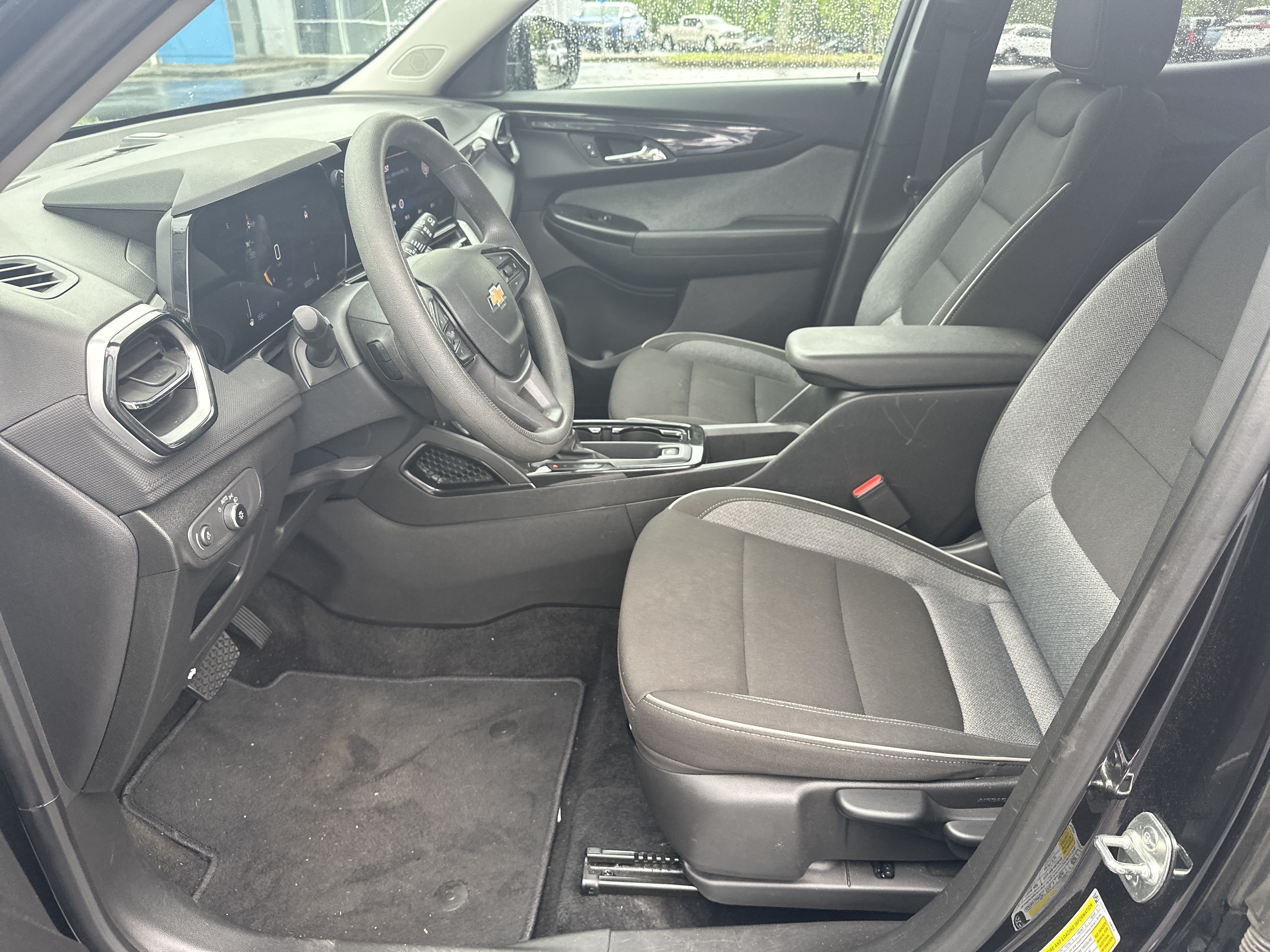 Certified 2025 Chevrolet TrailBlazer LT FWD image 9