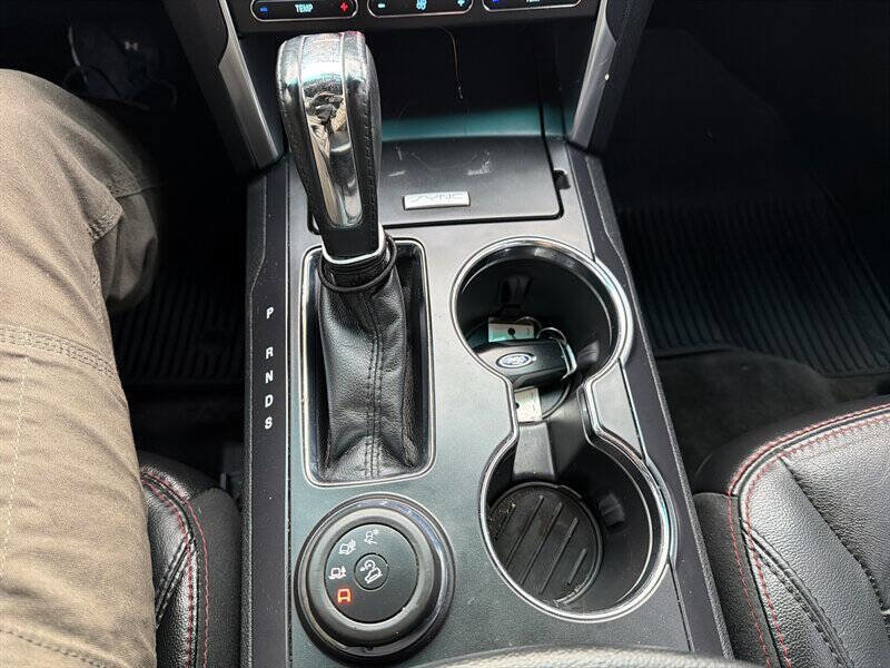 Used 2017 Ford Explorer Sport w/ Equipment Group 401A image 27