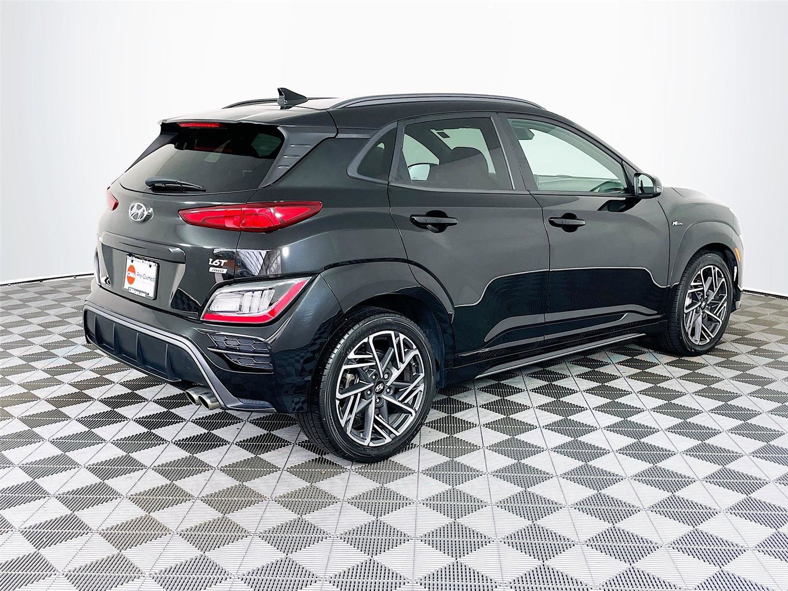 Used 2022 Hyundai Kona N Line w/ Tech Package image 9