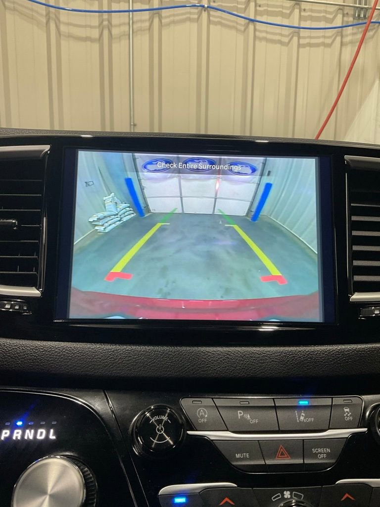 Used 2025 Chrysler Pacifica Select FWD image 22