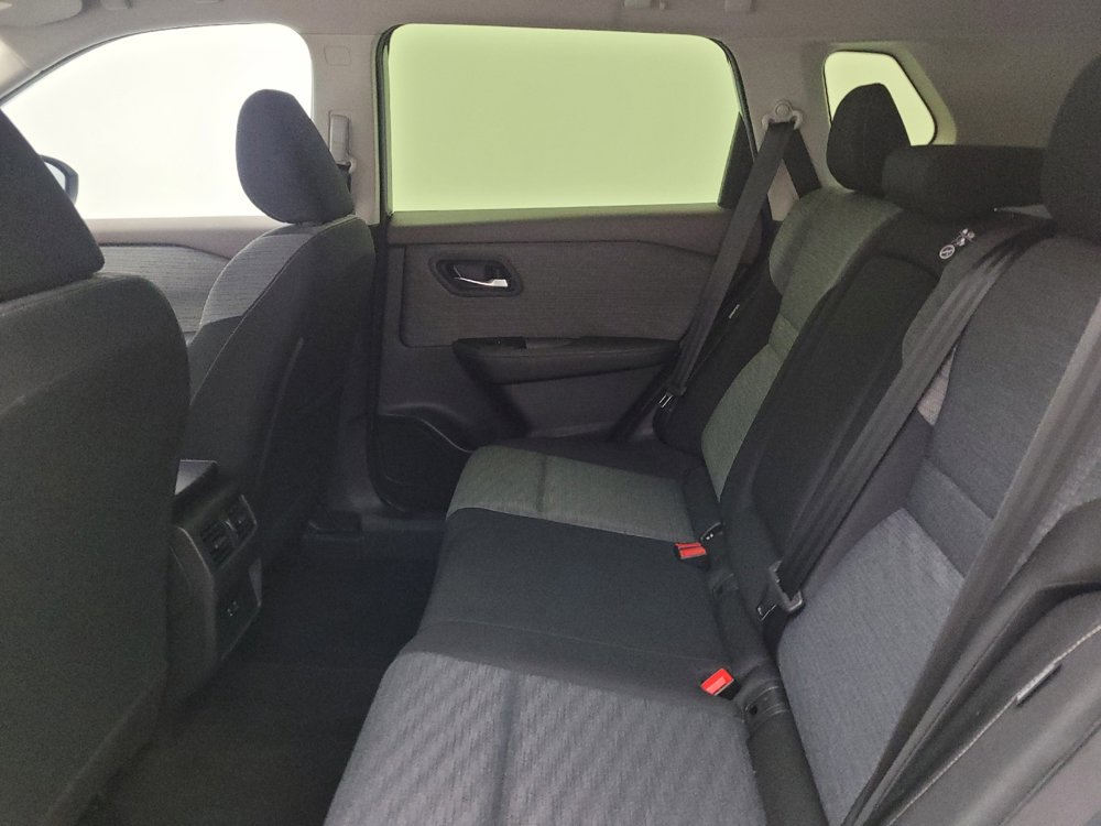 Used 2023 Nissan Rogue SV AWD/4WD image 18