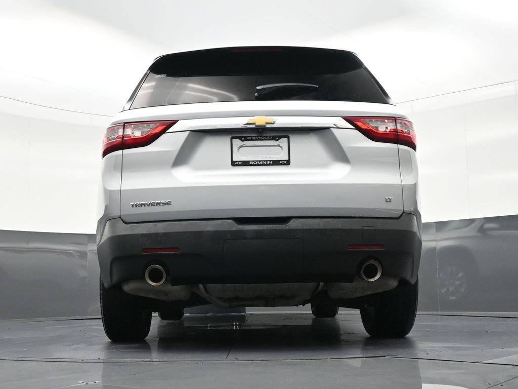 Used 2021 Chevrolet Traverse LT image 27
