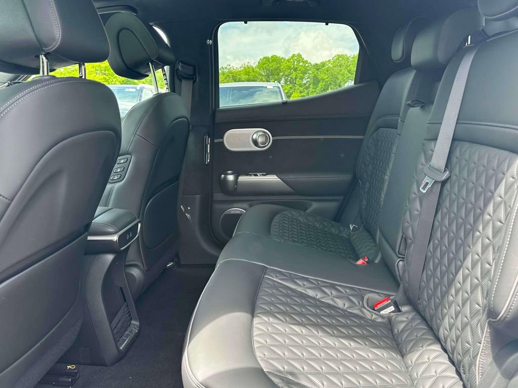 New 2024 Genesis GV60 Performance image 12