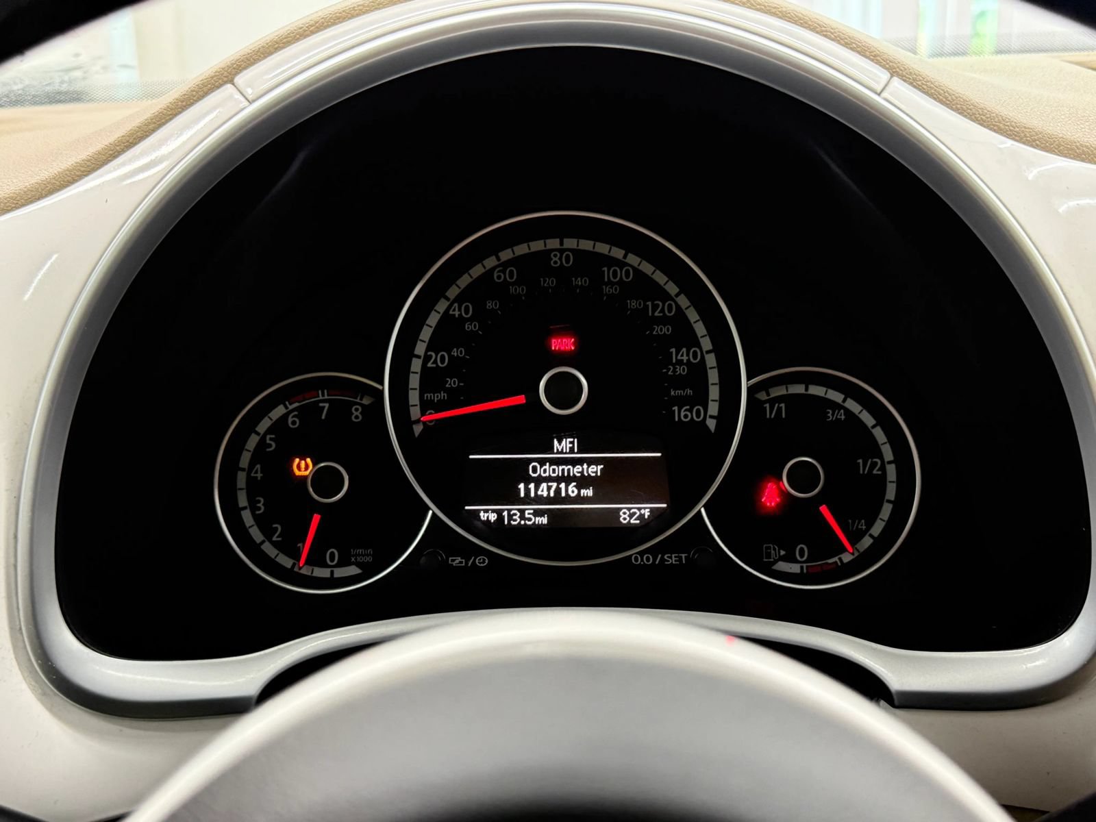 Used 2013 Volkswagen Beetle 2.5 FWD image 27
