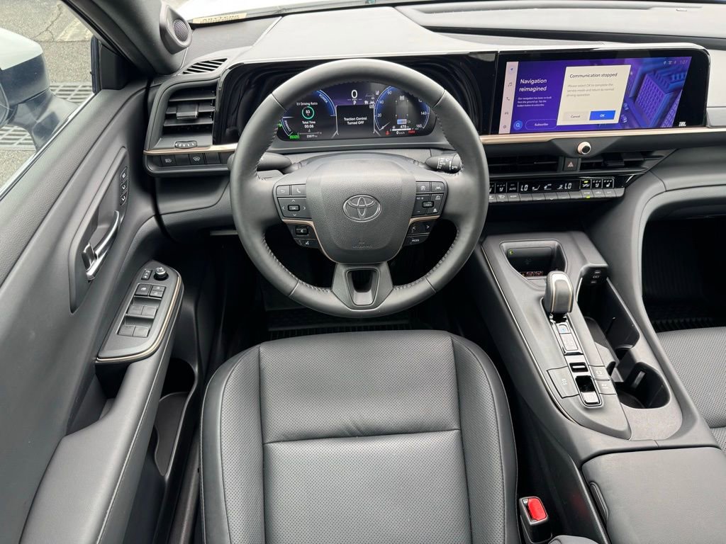 Used 2023 Toyota Crown Limited image 19