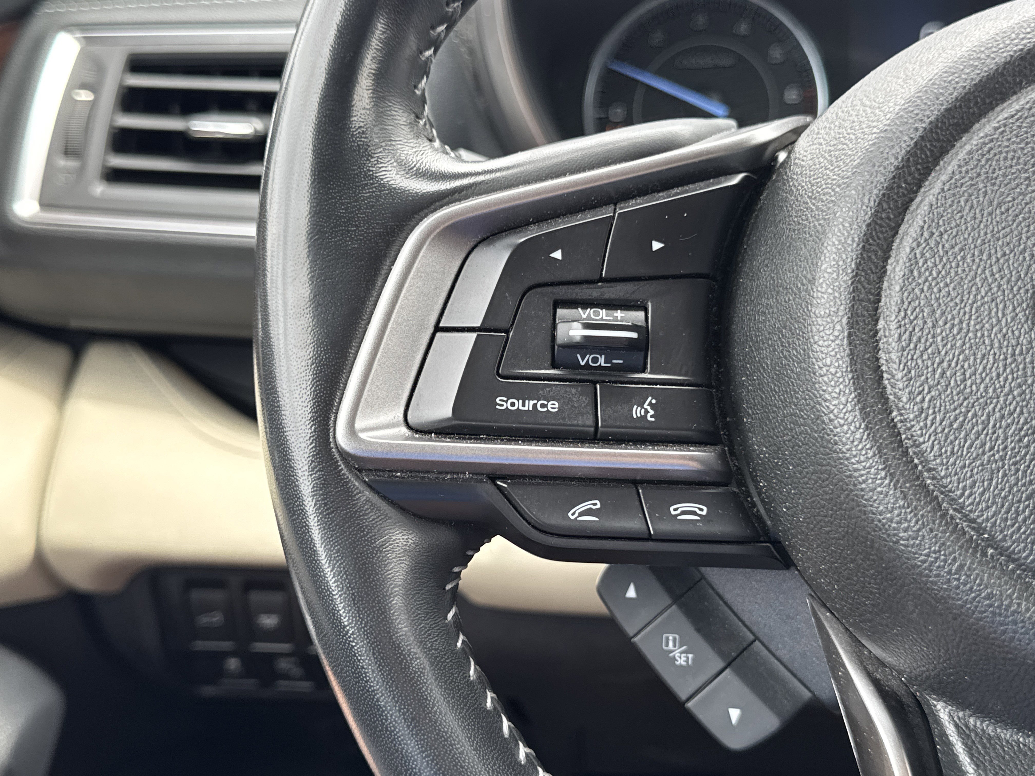 Used 2020 Subaru Ascent Touring w/ Popular Package #3 image 14