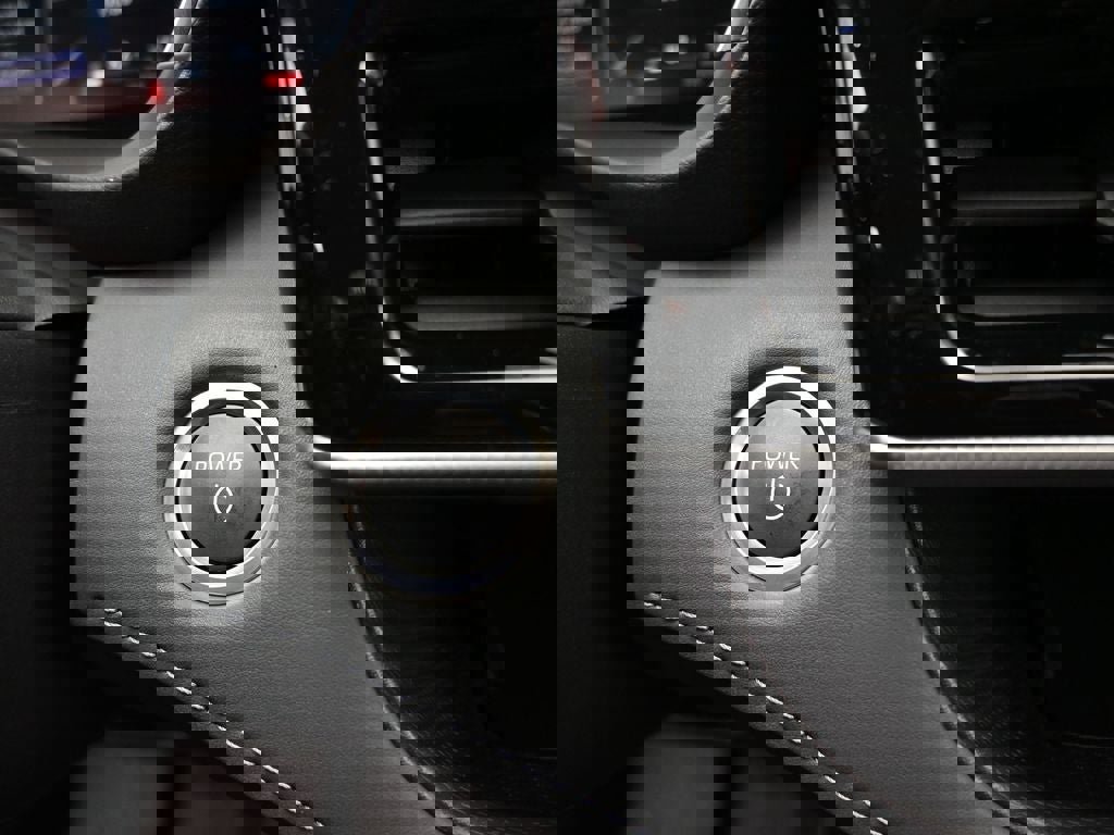 New 2026 Toyota Highlander Platinum image 28