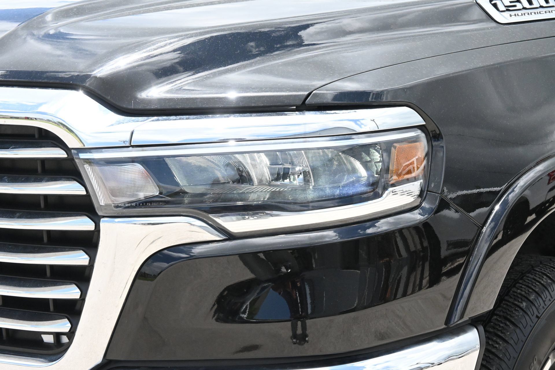 Used 2026 RAM 1500 Laramie AWD/4WD image 25