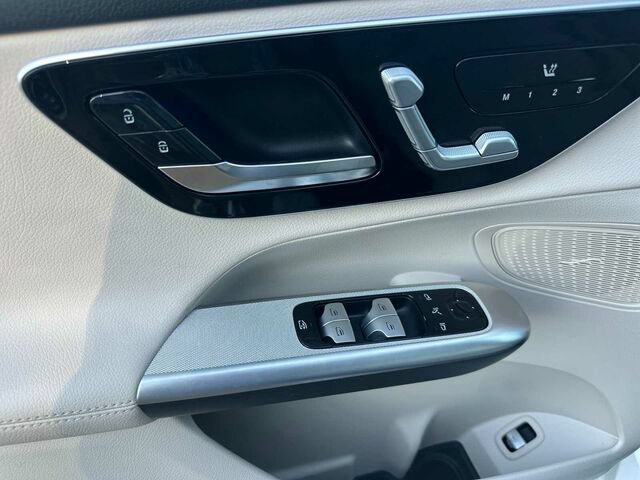 Certified 2026 Mercedes-Benz GLC 300 4MATIC image 11