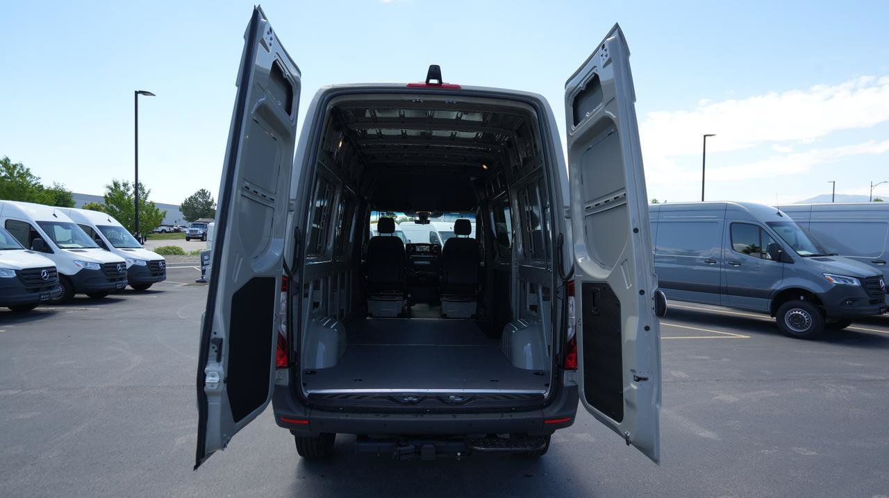 New 2026 Mercedes-Benz Sprinter 2500 image 9