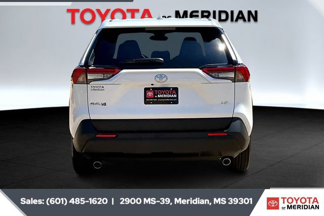 Used 2025 Toyota RAV4 LE image 4