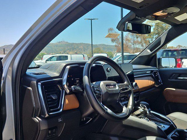 Used 2025 GMC Canyon AT4 AWD/4WD image 10