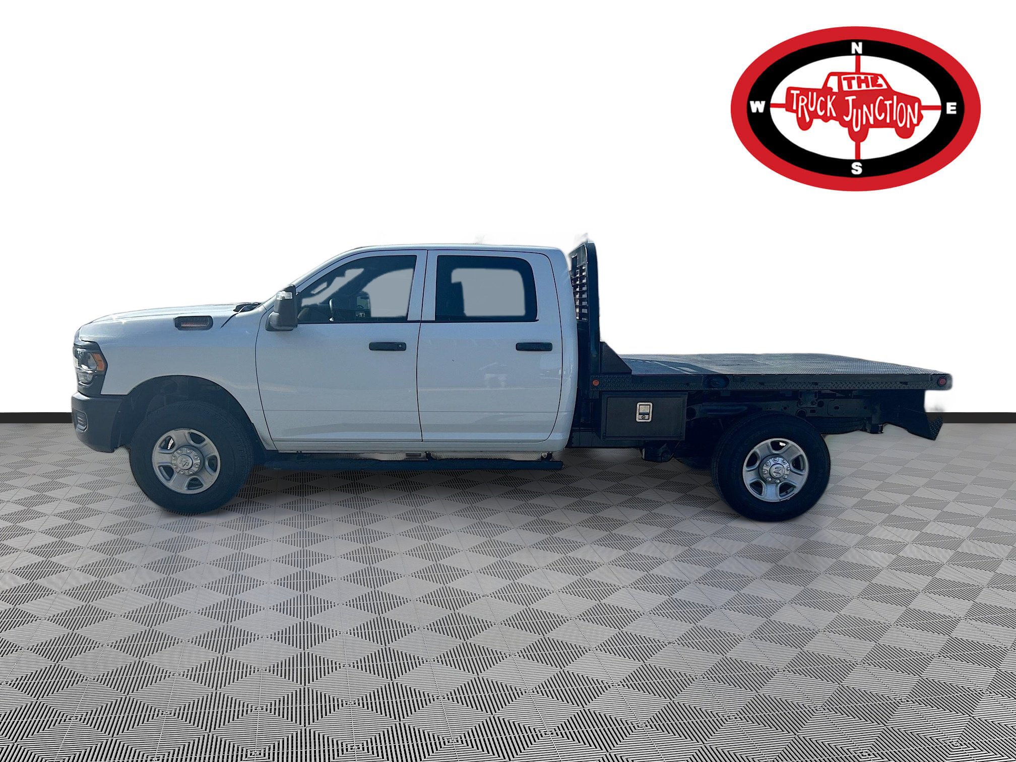 Used 2023 RAM 2500 Tradesman AWD/4WD image 4