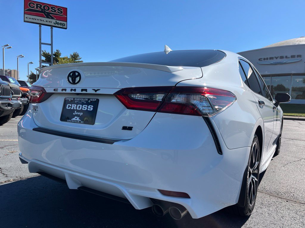 Used 2023 Toyota Camry SE w/ Audio Upgrade Package FWD image 42