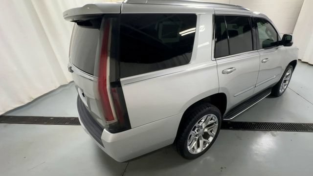 Used 2020 Cadillac Escalade Premium Luxury AWD/4WD image 8