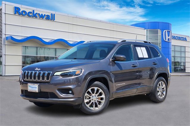 Used 2019 Jeep Cherokee Latitude Plus w/ Comfort/Convenience Group image 1