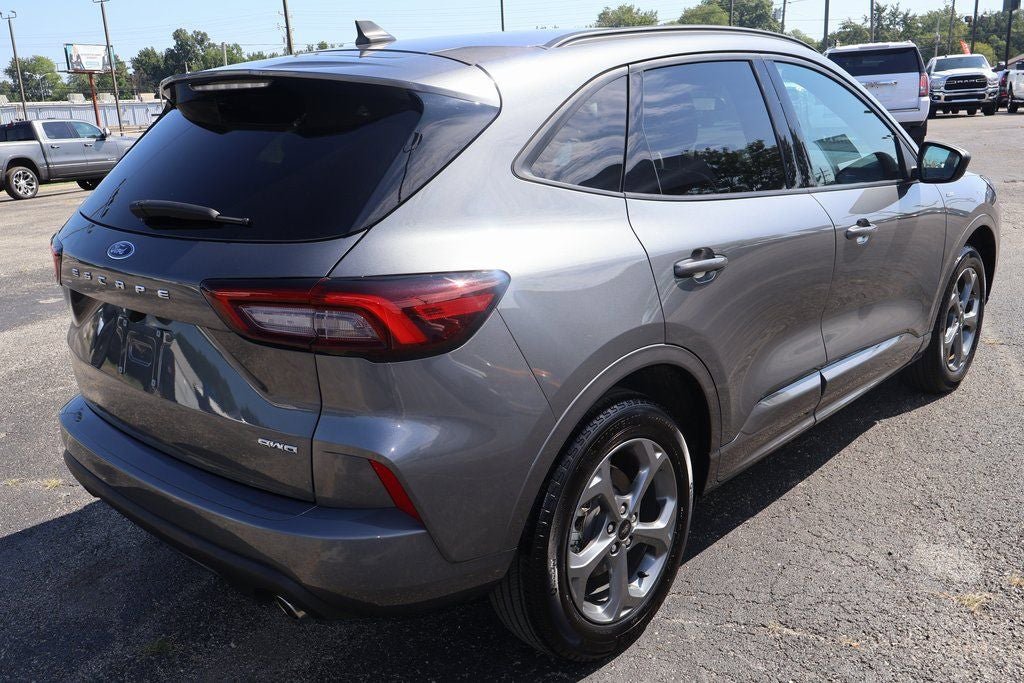 Used 2024 Ford Escape ST-Line AWD/4WD image 3