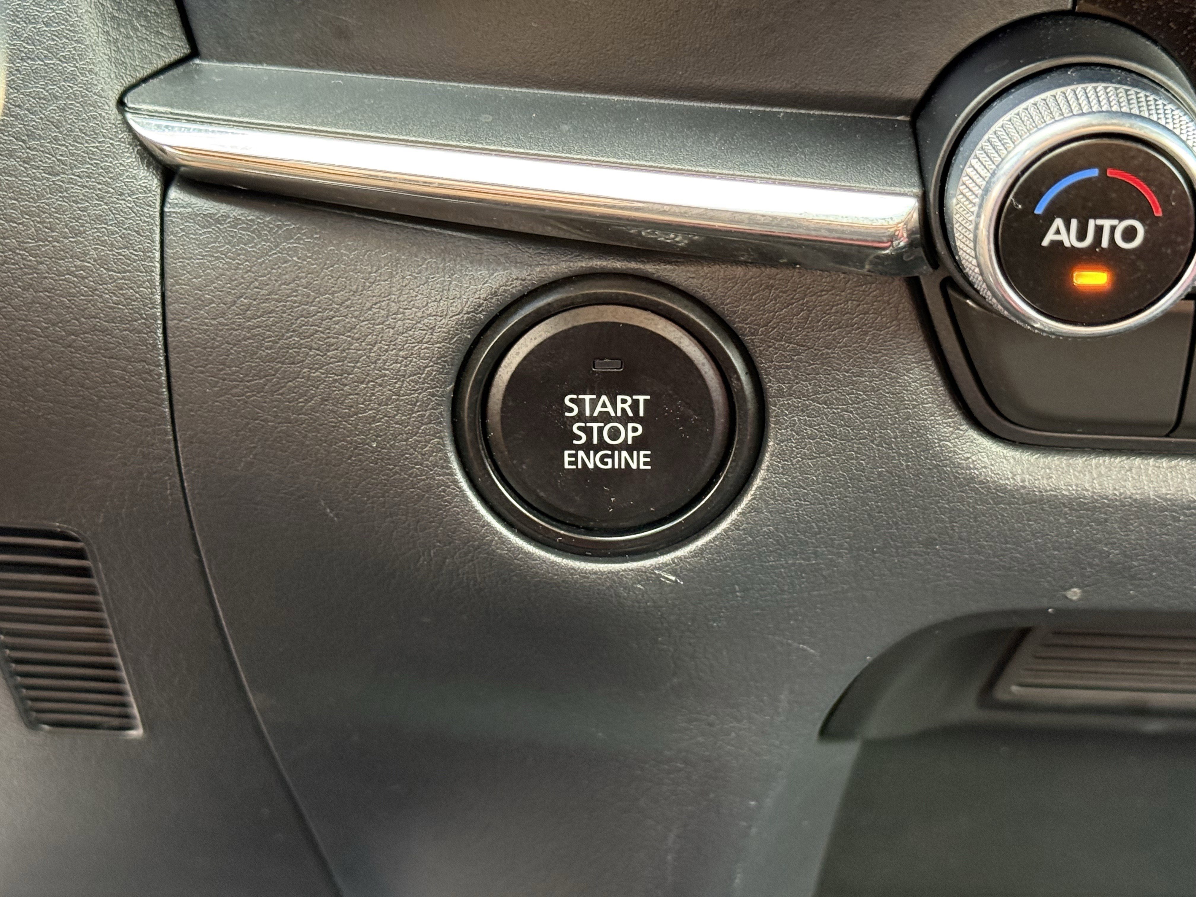 Used 2025 MAZDA CX-30 AWD 2.5 S w/ Preferred Package image 24