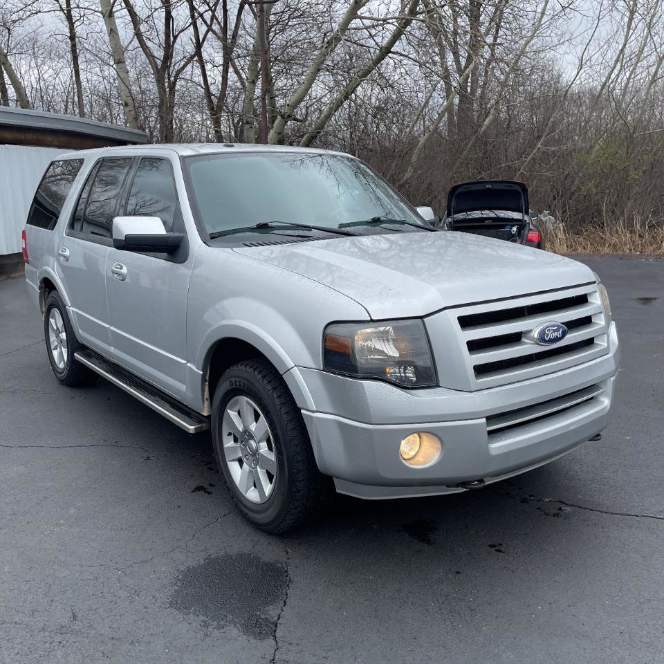 Used 2010 Ford Expedition Limited image 3