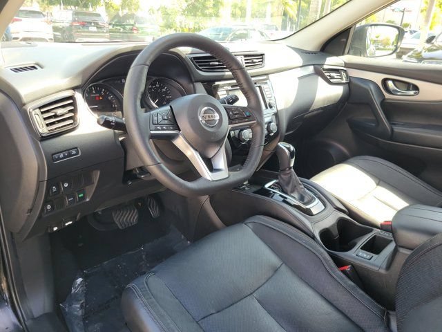 Used 2020 Nissan Rogue Sport SL FWD image 14