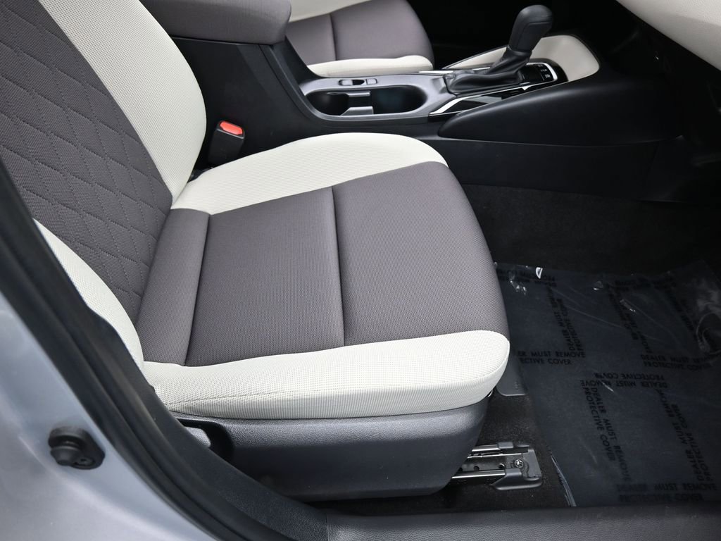 Used 2024 Toyota Corolla LE w/ LE Convenience Package image 33