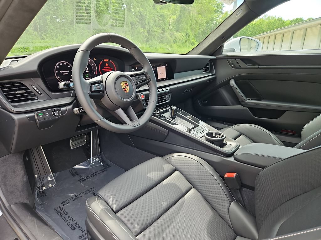 New 2026 Porsche 911 Carrera GTS RWD image 4