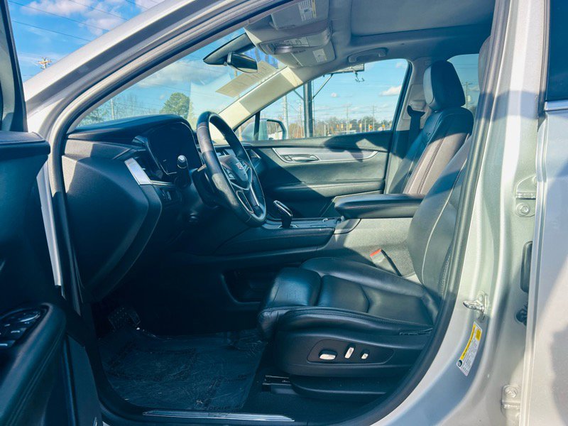 Used 2017 Cadillac XT5 Luxury image 22