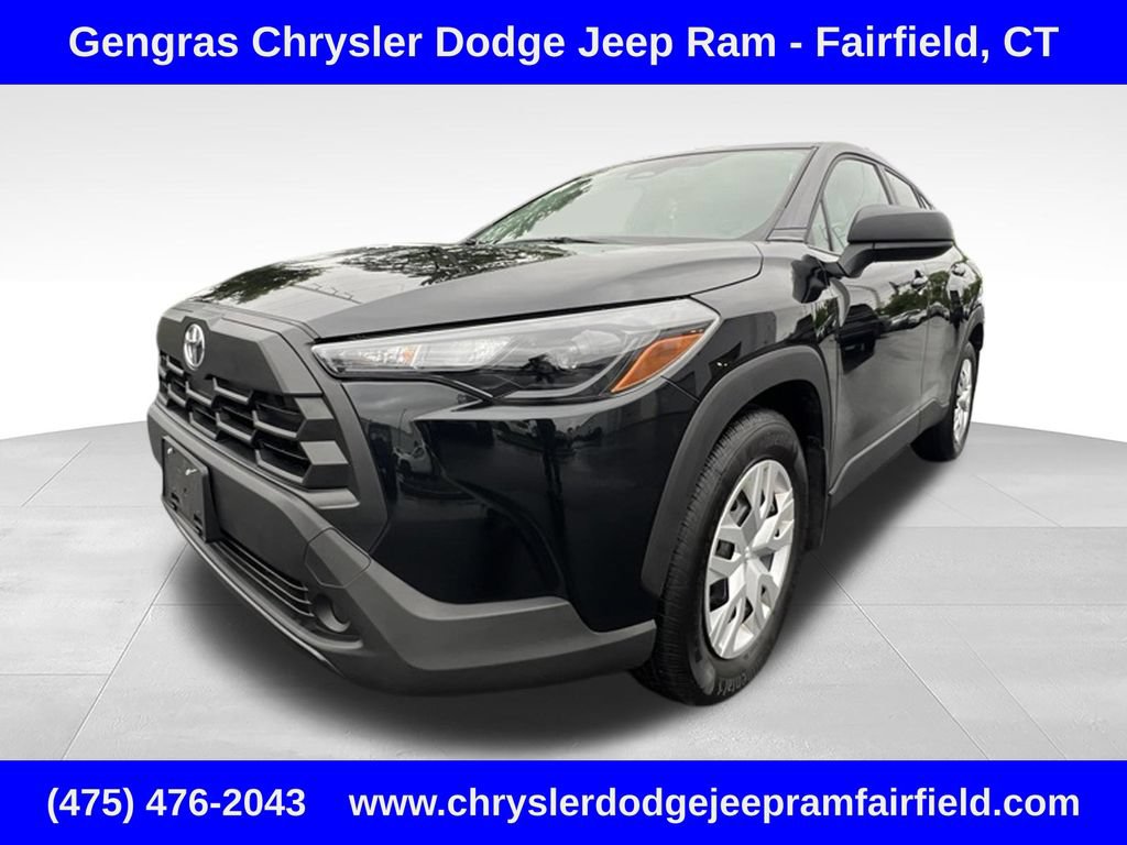 Used 2026 Toyota Corolla Cross L AWD/4WD image 8