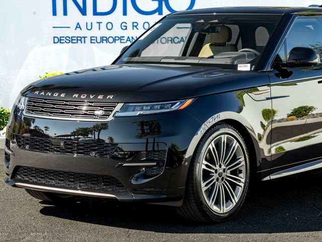 New 2027 Land Rover Range Rover Sport Dynamic SE AWD/4WD image 2