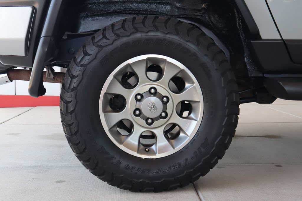 Used 2012 Toyota FJ Cruiser 4WD w/ Upgrade Pkg image 14