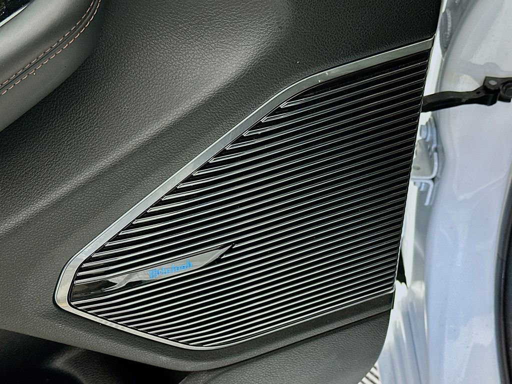 Used 2022 Jeep Grand Cherokee Summit w/ Luxury Tech Group V image 25