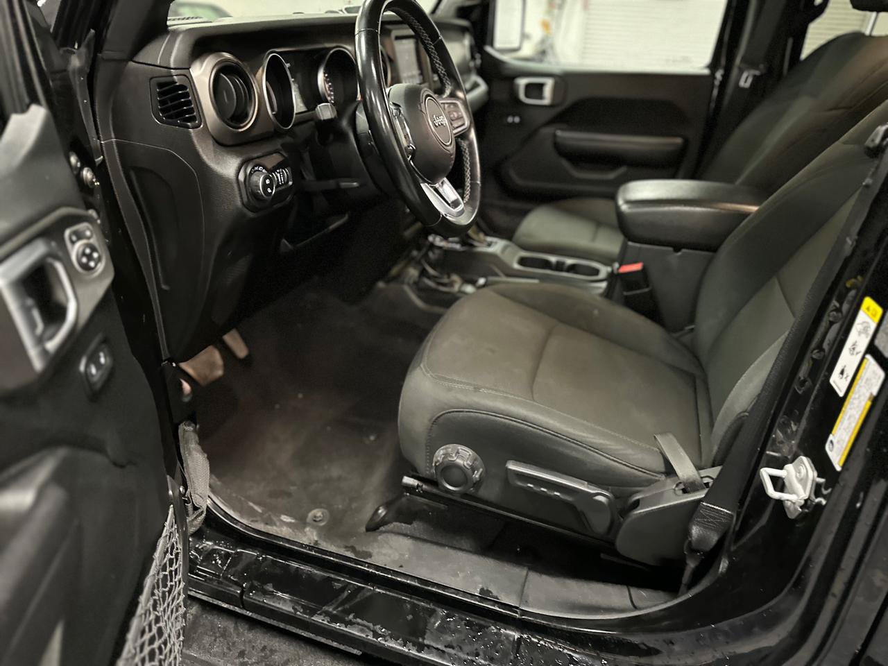 Used 2020 Jeep Gladiator Sport w/ Quick Order Package 24S AWD/4WD image 14