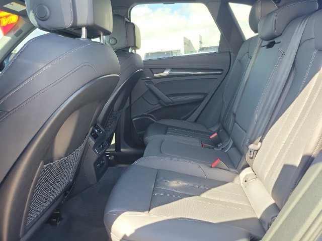 Used 2021 Audi SQ5 Premium Plus w/ Premium Plus Package AWD/4WD image 9