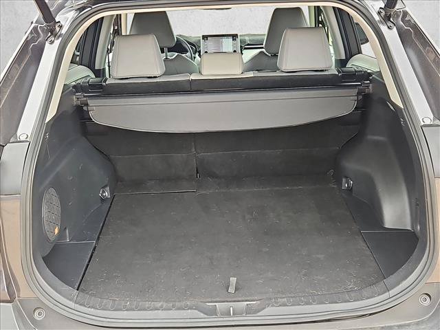 Used 2020 Toyota RAV4 Limited AWD/4WD image 6