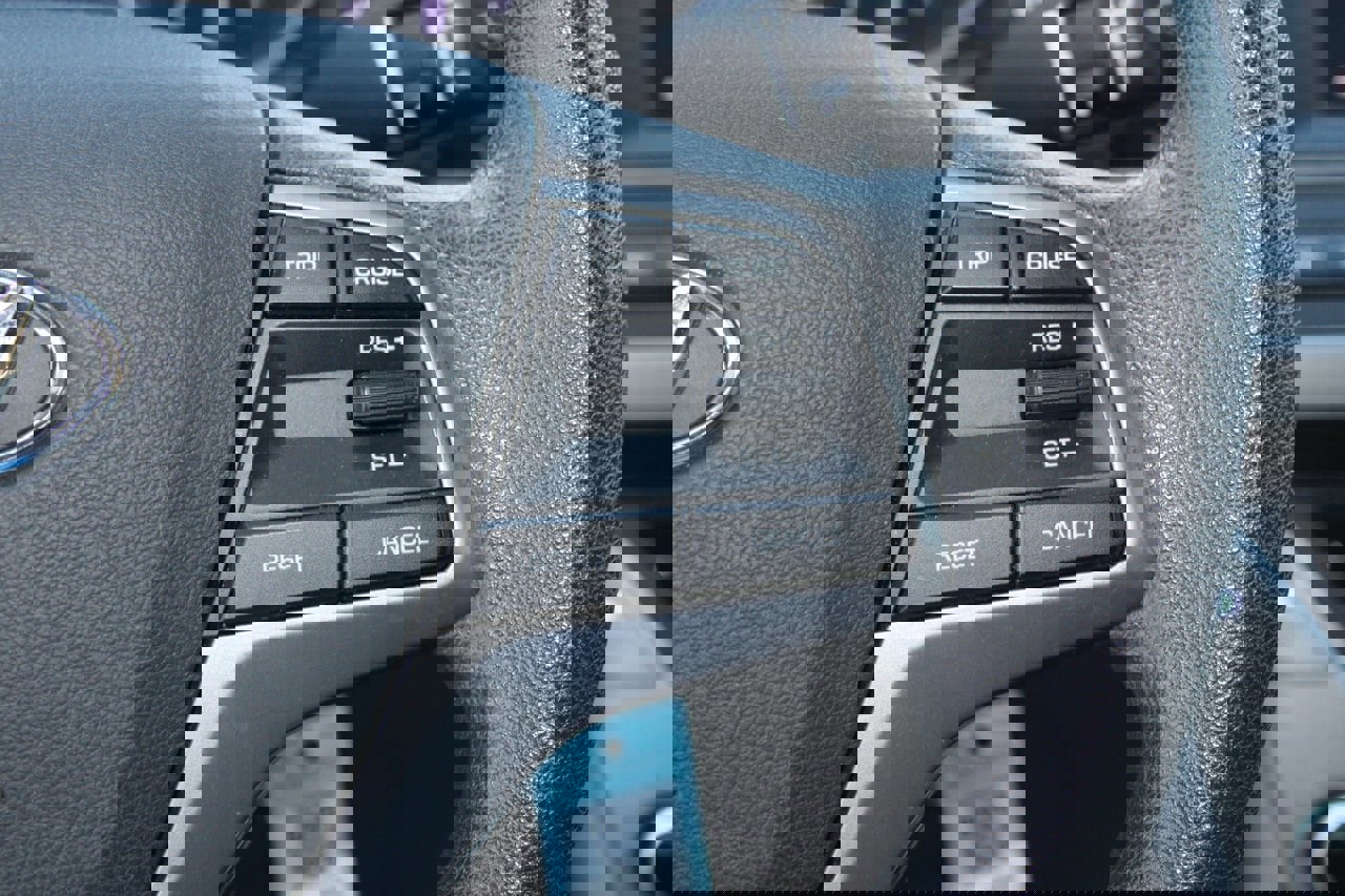 Used 2017 Hyundai Elantra SE image 13