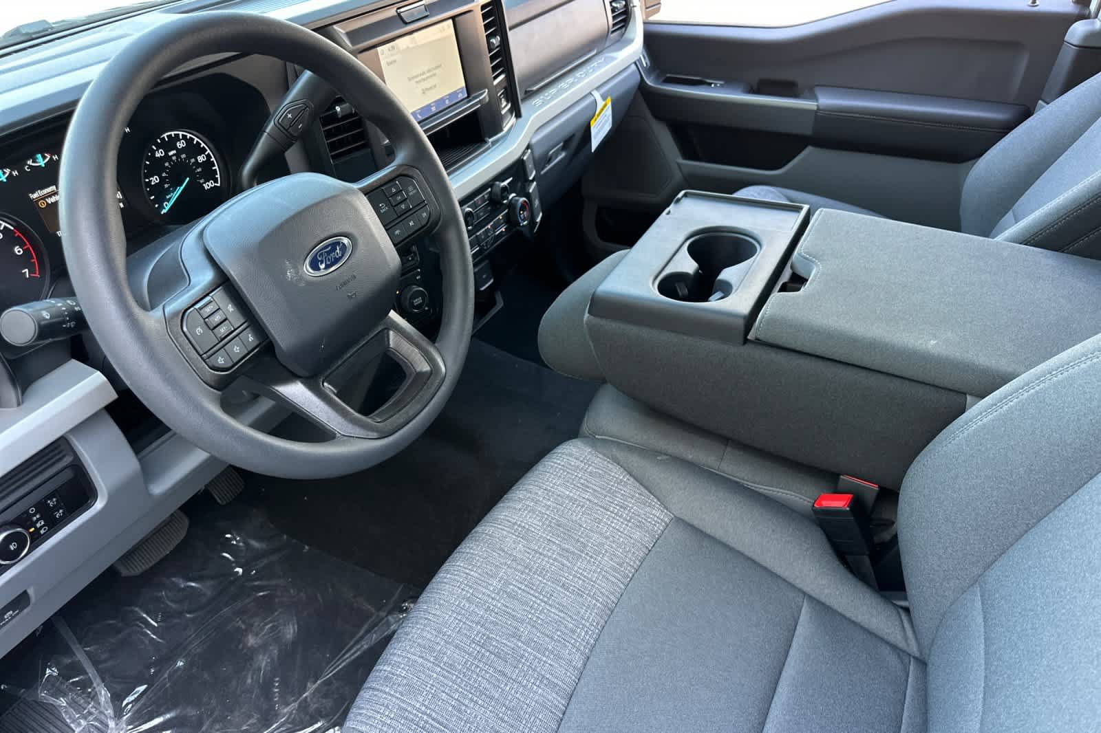 New 2026 Ford F350 XLT w/ FX4 Off-Road Package AWD/4WD image 12
