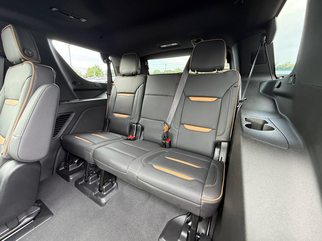 Used 2024 GMC Yukon AT4 AWD/4WD image 25