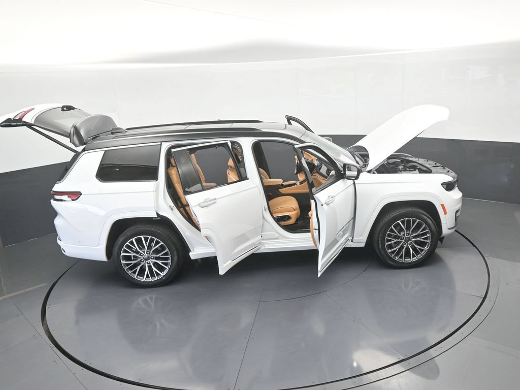 Used 2024 Jeep Grand Wagoneer L Series III w/ Quick Order Packagew 28T AWD/4WD image 74
