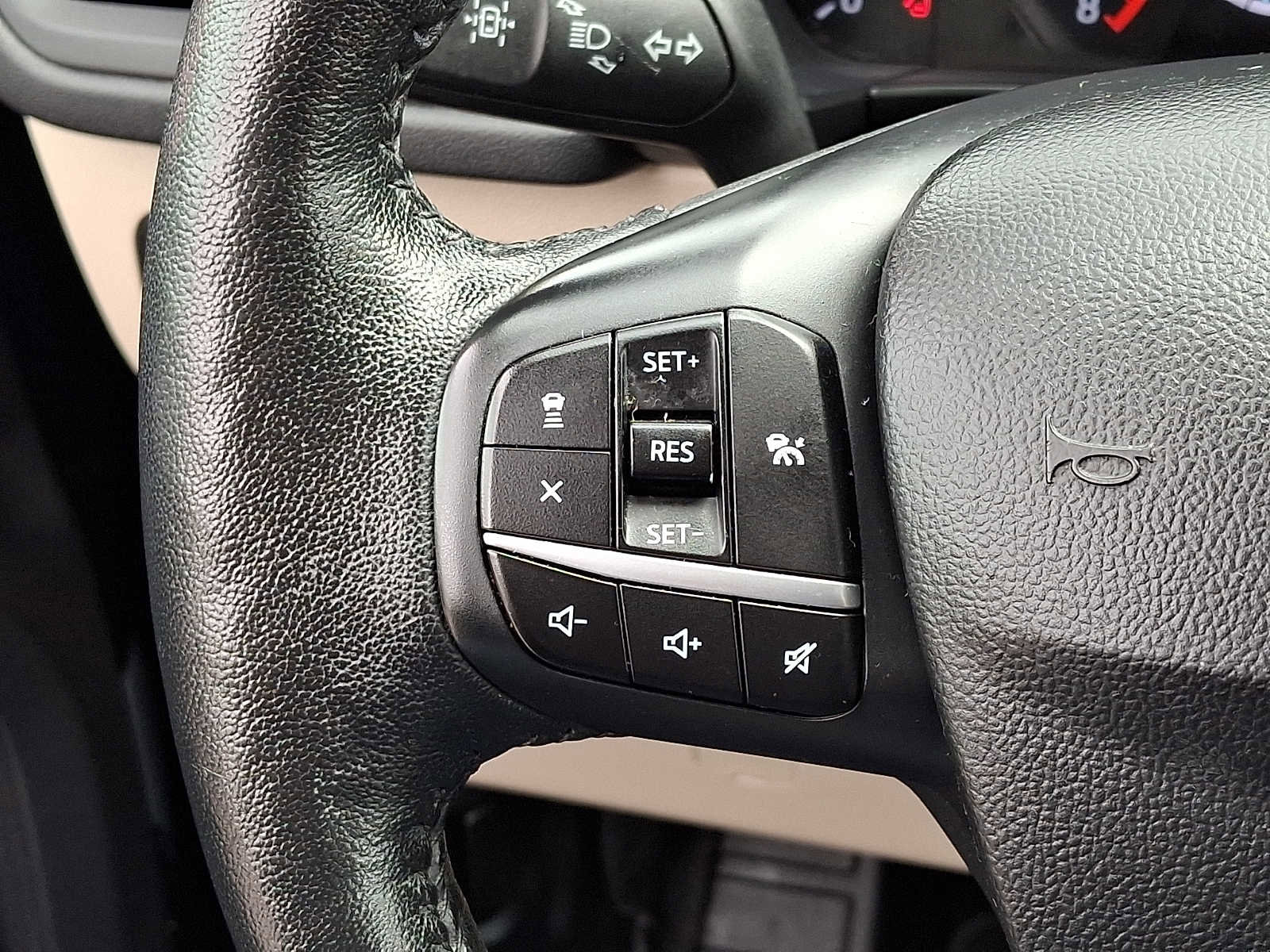 Used 2020 Ford Escape SEL AWD/4WD image 21