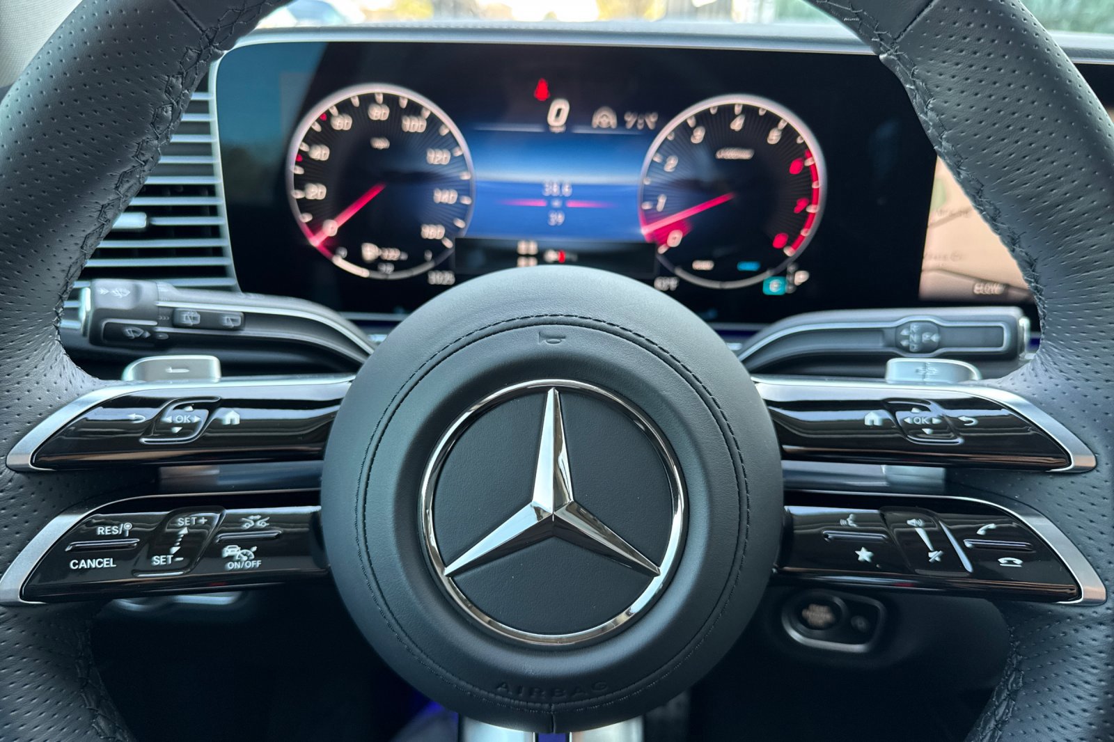 New 2026 Mercedes-Benz GLS 450 4MATIC image 25