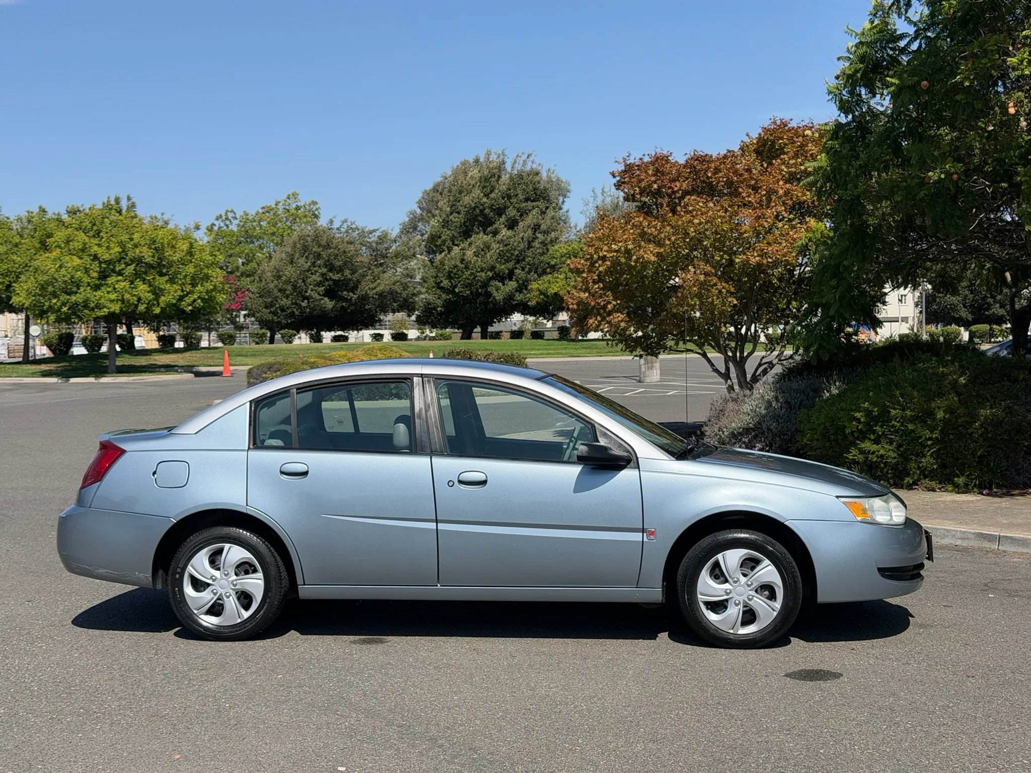 Used 2003 Saturn ION Level 2 FWD image 6