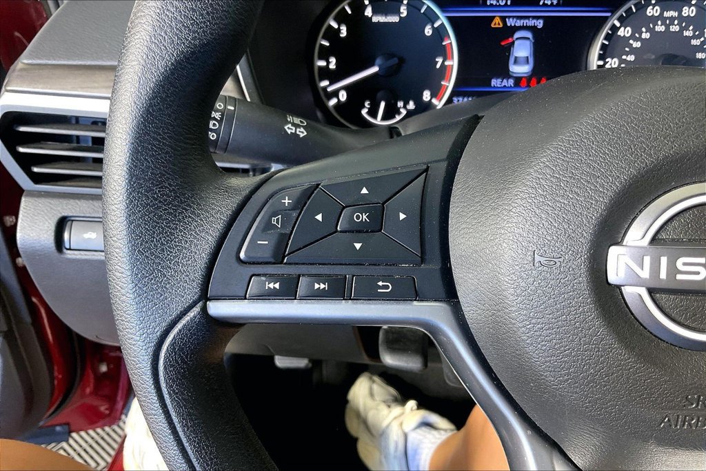 Used 2025 Nissan Altima 2.5 SV FWD image 22